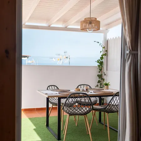 Atico Con Barbacoa Y Terraza Exclusiva. *