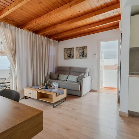 ático Con Barbacoa Y Terraza Exclusiva.