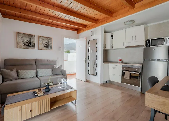 ático Con Barbacoa Y Terraza Exclusiva. *